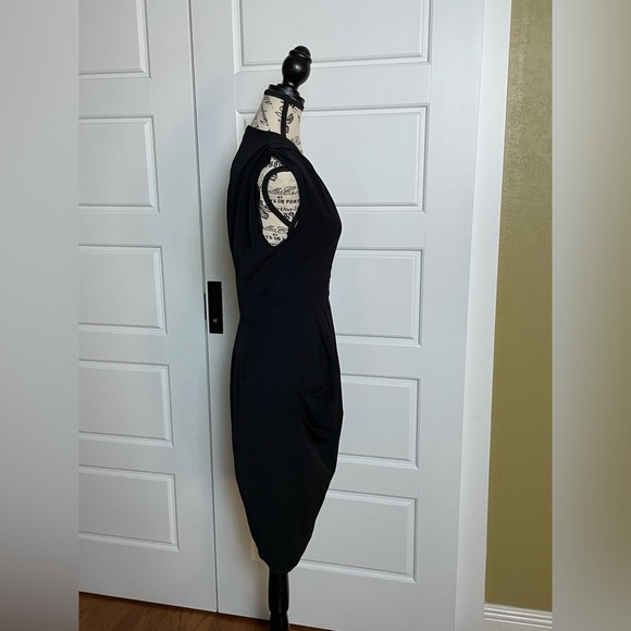 Finder’s Keepers Black zipper dress with pockets - Picture 3 of 6